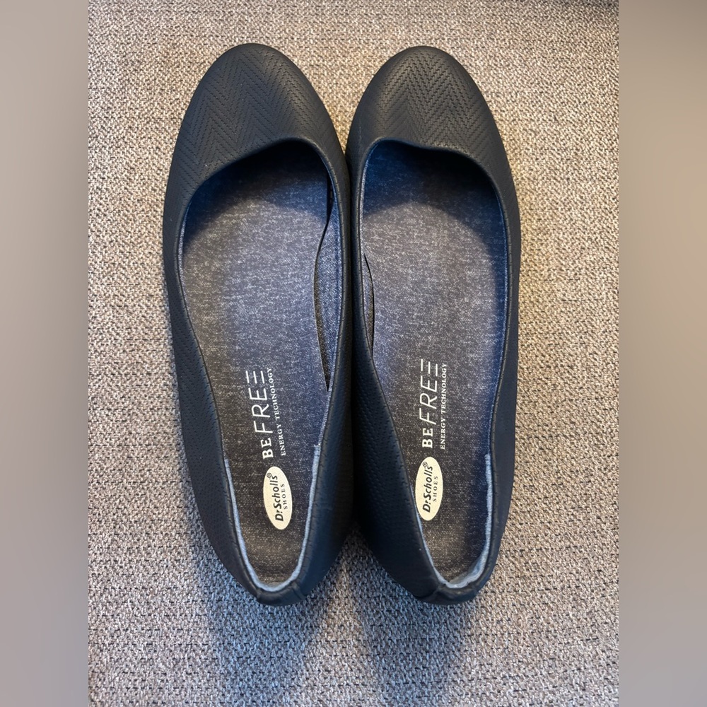 Dr. Scholl's black Women's flats
